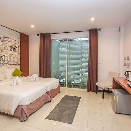 Sugar Ohana Poshtel Phuket Esterno foto